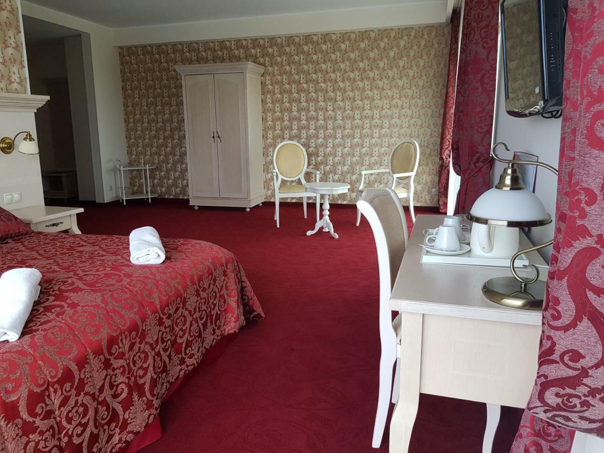 Rezidencija Grizulo Ratai Guest House Sasnava Bagian luar foto