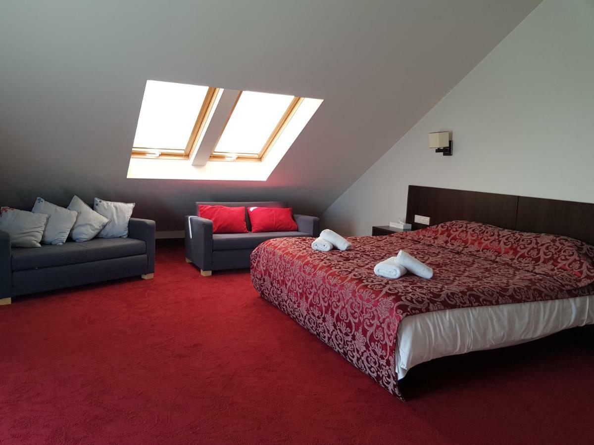 Rezidencija Grizulo Ratai Guest House Sasnava Bagian luar foto