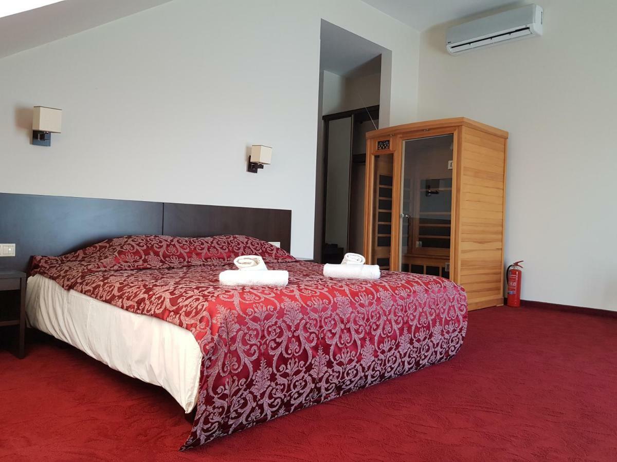 Rezidencija Grizulo Ratai Guest House Sasnava Bagian luar foto